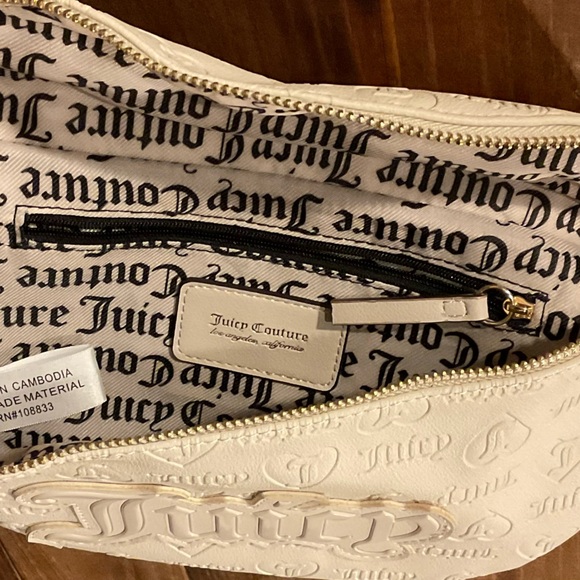 NWOT JUICY COUTURE “Upgrade U” Fanny back in Natural Ivory with adjustable strap - Picture 8 of 8